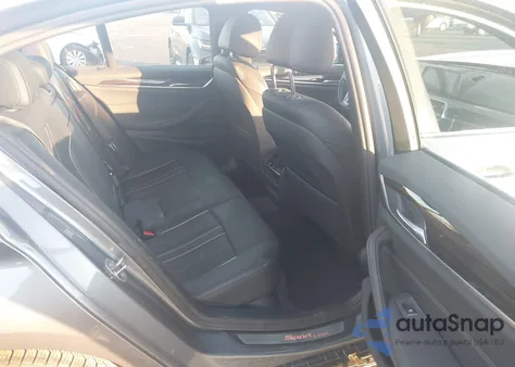 2019 BMW 540I из США, поврежденный, VIN WBAJE5C54KWW14086